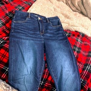 AMERICAN EAGLE curvy hi-rise jeans